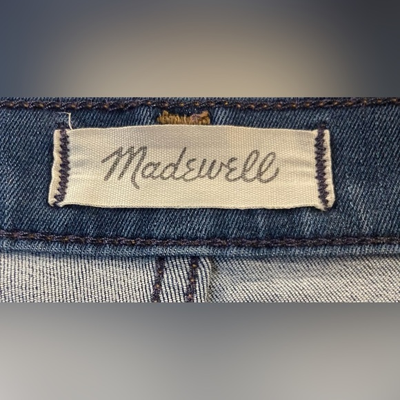 Madewell 10” Highrise Button Fly Skinny Jeans in Medium Wash, Size 27 - Picture 3 of 5